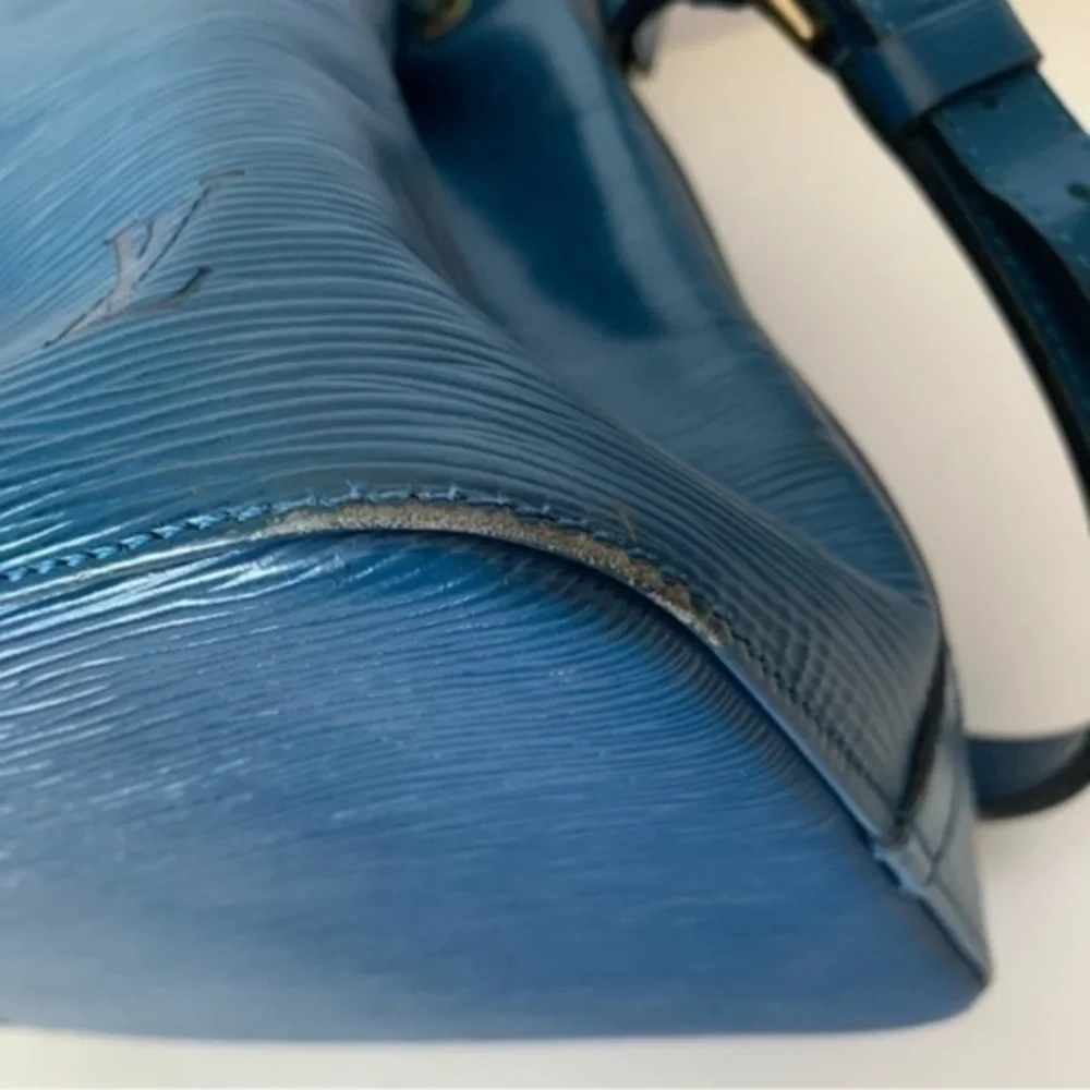 LOUIS VUITTON LV Shoulder Bag Petit Noe Blue Epi - Picture 14 of 16